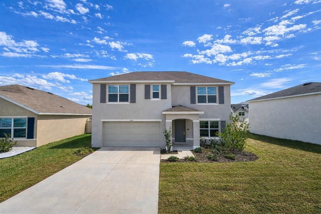 For Rent: $2,550 (5 beds, 3 baths, 2674 Square Feet)