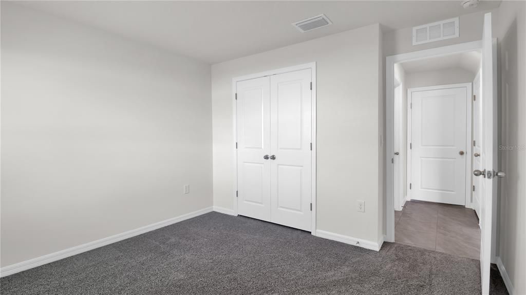 For Rent: $2,550 (5 beds, 3 baths, 2674 Square Feet)