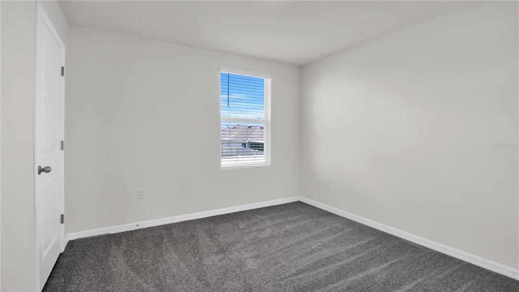 For Rent: $2,550 (5 beds, 3 baths, 2674 Square Feet)