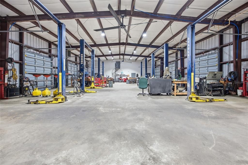 На продажу: $2,500,000 (0 спален, 0 ванн, 4950 Квадратных фут)