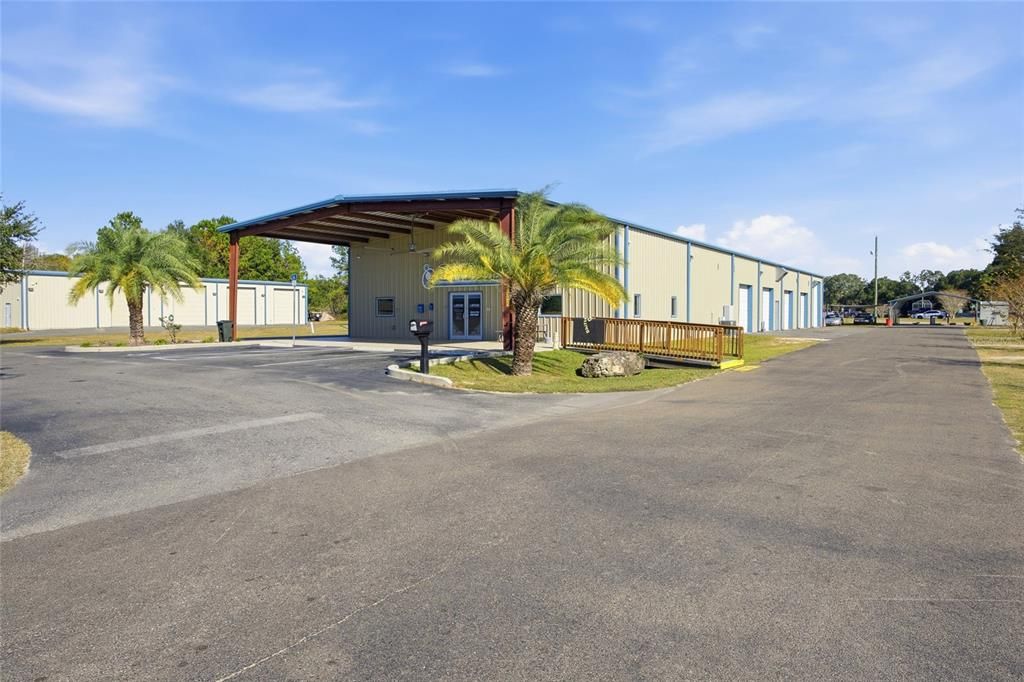 На продажу: $2,500,000 (0 спален, 0 ванн, 4950 Квадратных фут)