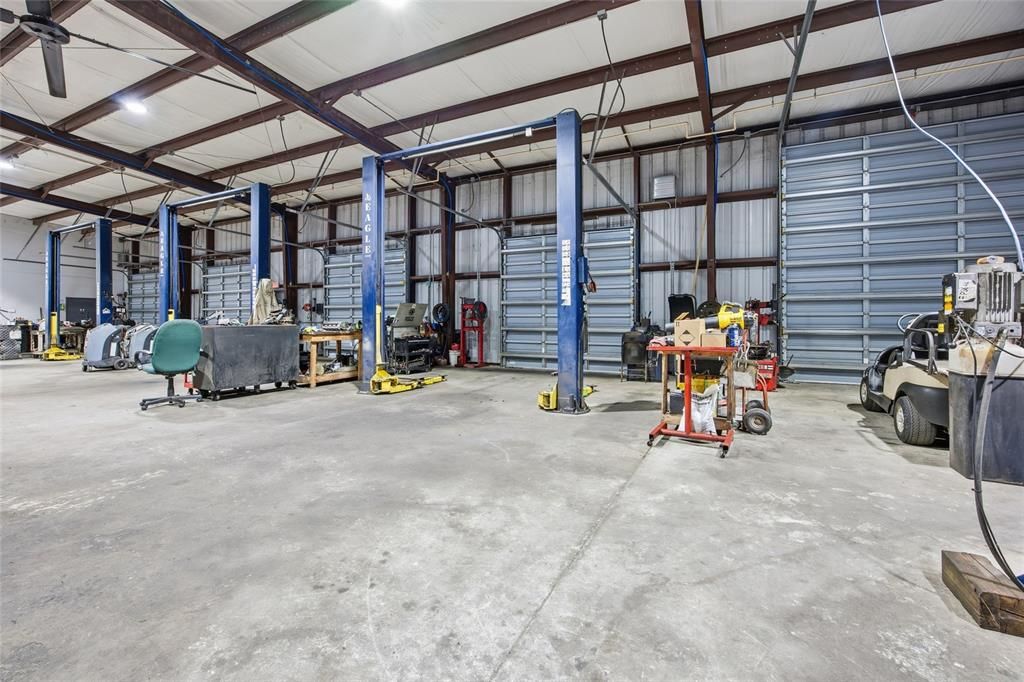 На продажу: $2,500,000 (0 спален, 0 ванн, 4950 Квадратных фут)