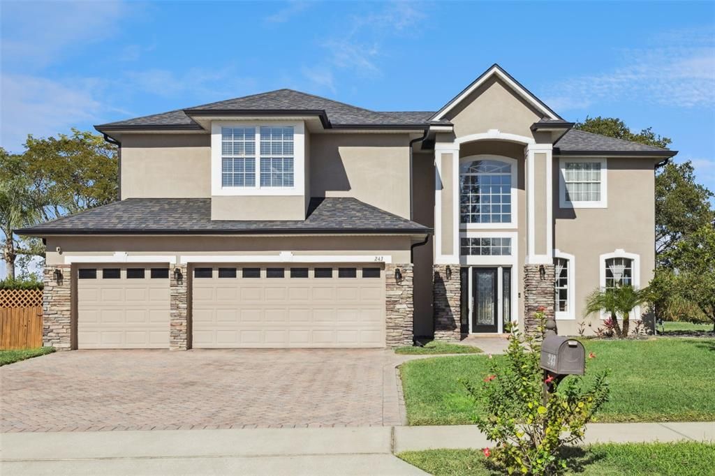 For Sale: $984,900 (4 beds, 2 baths, 3097 Square Feet)