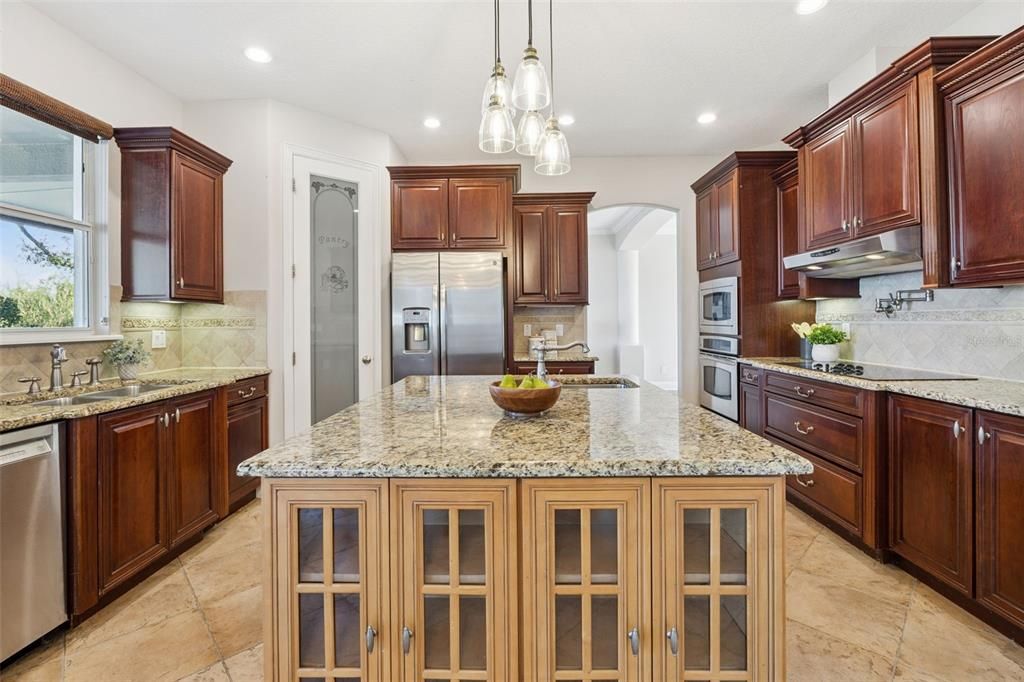 For Sale: $984,900 (4 beds, 2 baths, 3097 Square Feet)