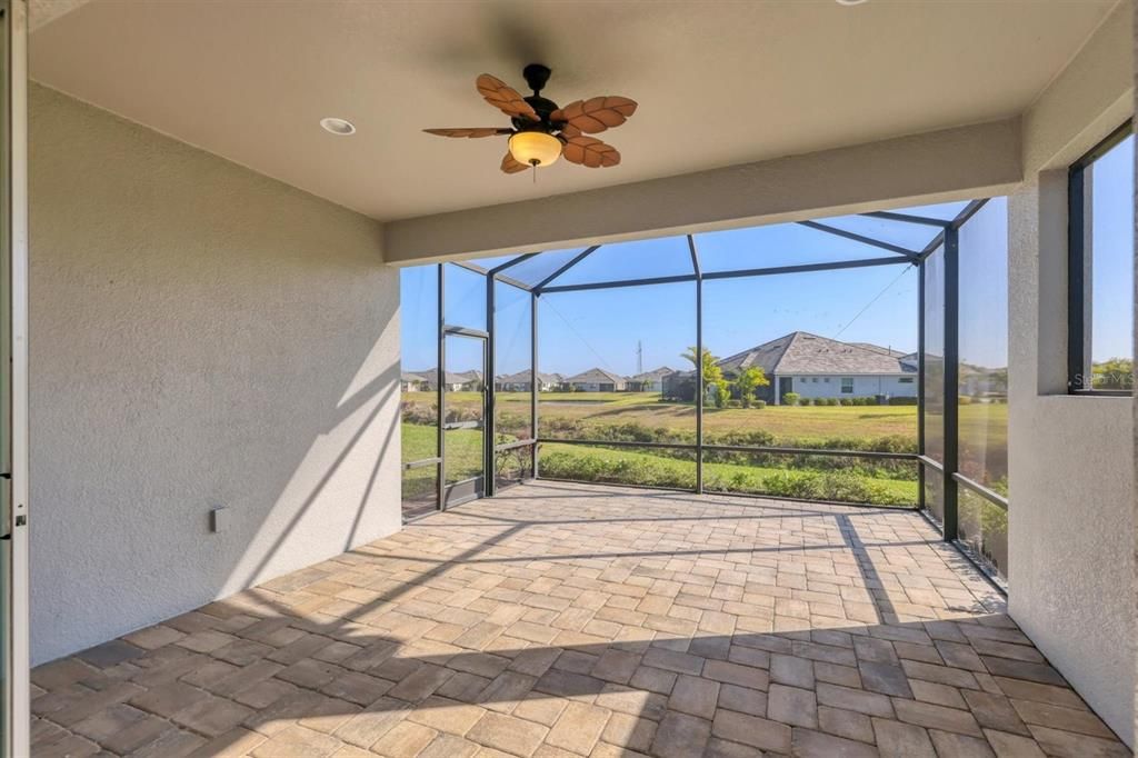 待售: $385,000 (2 贝兹, 2 浴室, 1426 平方英尺)