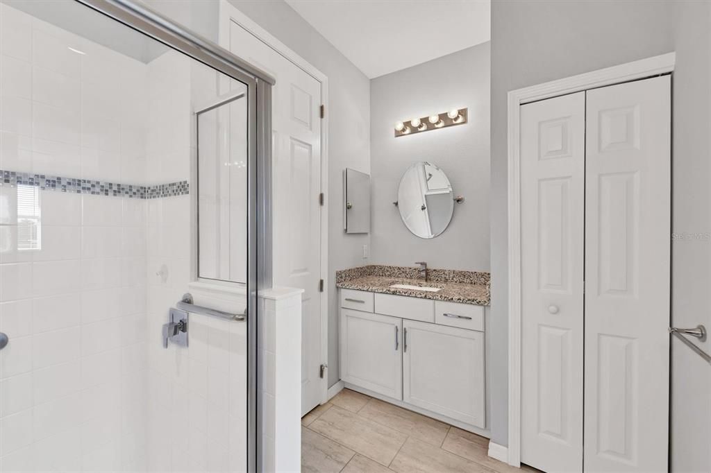 待售: $385,000 (2 贝兹, 2 浴室, 1426 平方英尺)