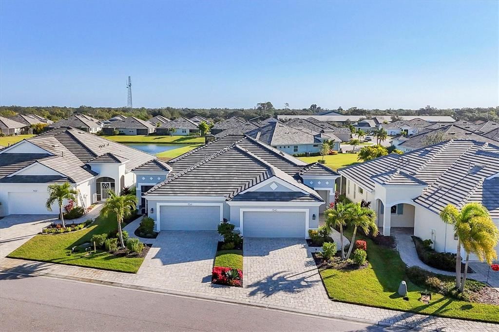 待售: $385,000 (2 贝兹, 2 浴室, 1426 平方英尺)