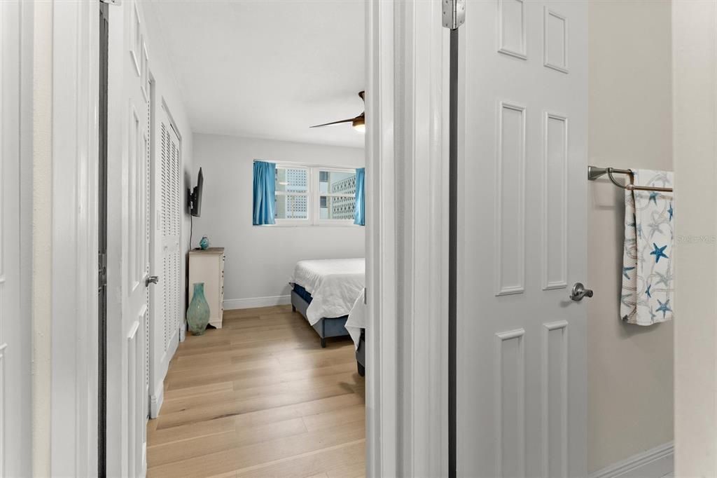 For Rent: $2,750 (2 beds, 2 baths, 1250 Square Feet)