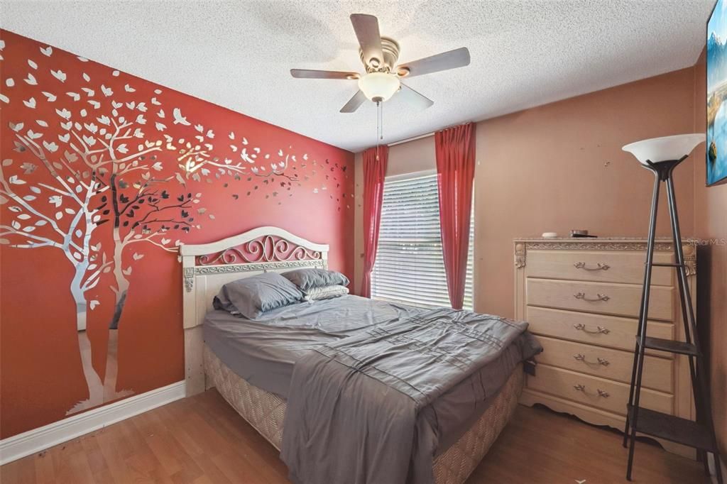 En Venta: $280,000 (4 camas, 2 baños, 1546 Pies cuadrados)