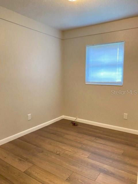 出租: $1,450 (3 贝兹, 1 浴室, 836 平方英尺)