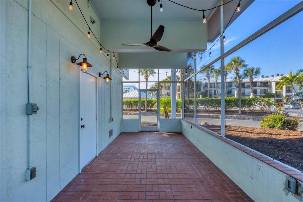 待售: $2,250,000 (3 贝兹, 3 浴室, 1540 平方英尺)