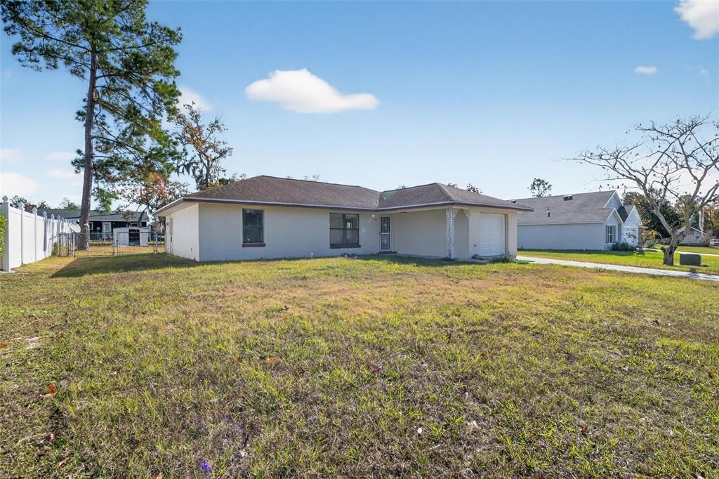 En Venta: $230,000 (3 camas, 2 baños, 1154 Pies cuadrados)