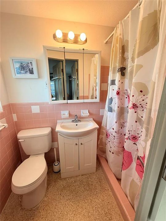 En Venta: $339,000 (2 camas, 2 baños, 1255 Pies cuadrados)