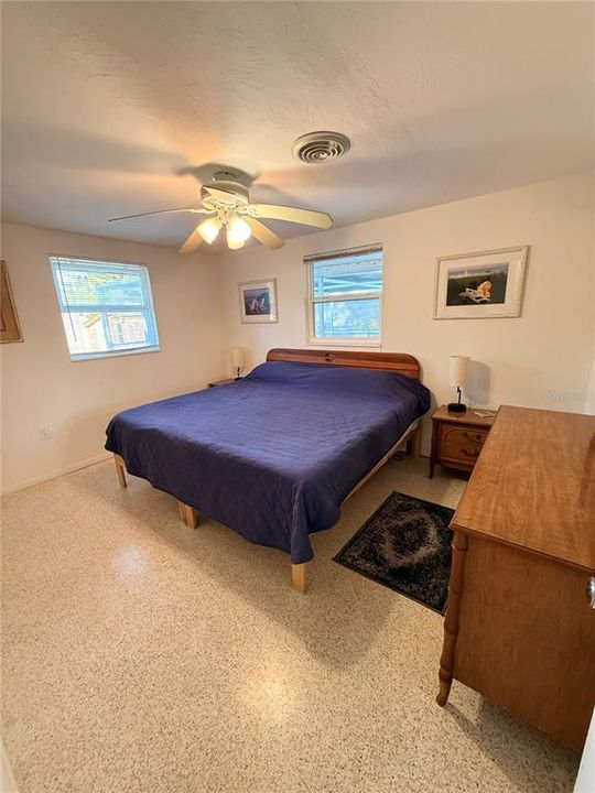 En Venta: $339,000 (2 camas, 2 baños, 1255 Pies cuadrados)