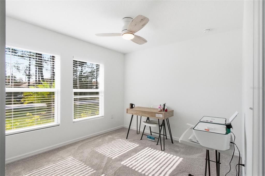 待售: $300,000 (4 贝兹, 2 浴室, 1665 平方英尺)