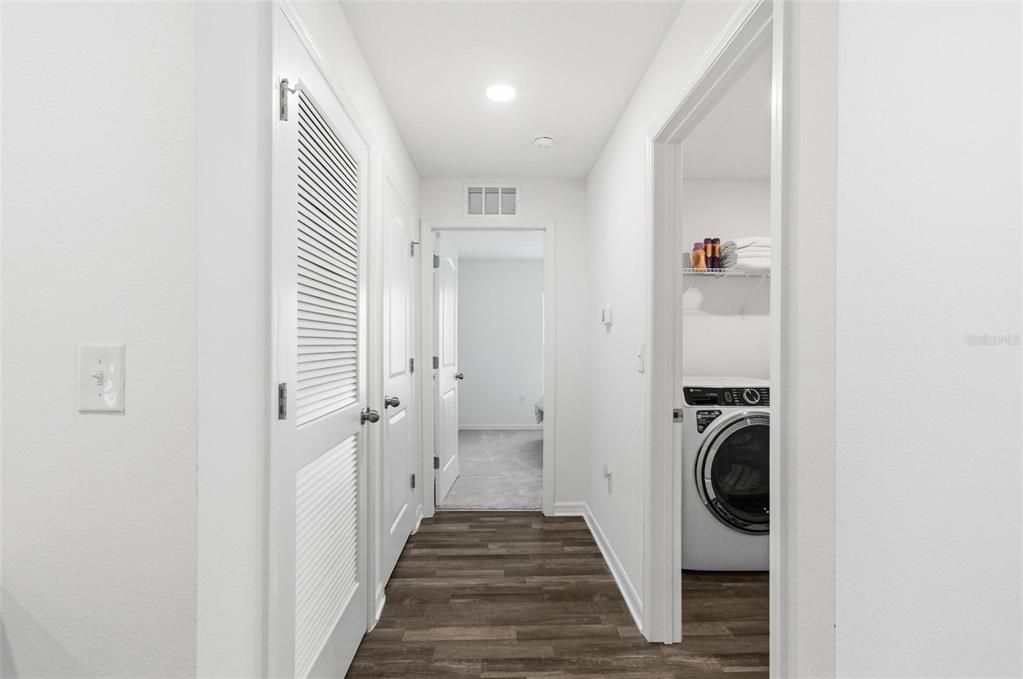 待售: $300,000 (4 贝兹, 2 浴室, 1665 平方英尺)