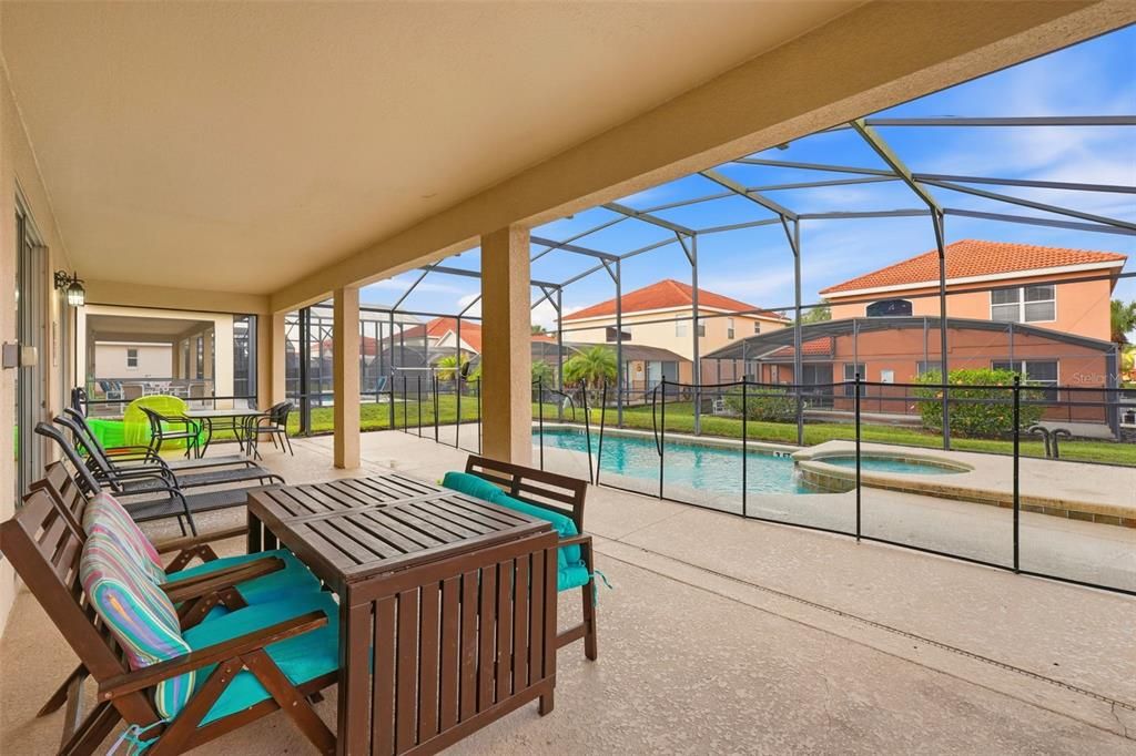 For Sale: $485,000 (6 beds, 5 baths, 2771 Square Feet)