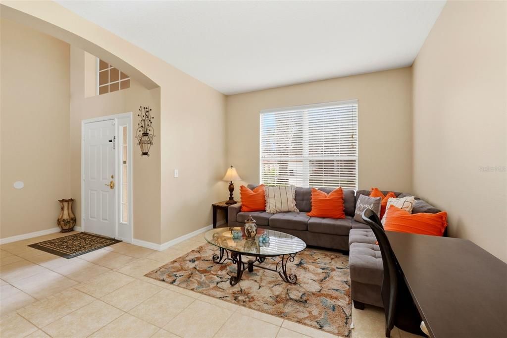 For Sale: $485,000 (6 beds, 5 baths, 2771 Square Feet)