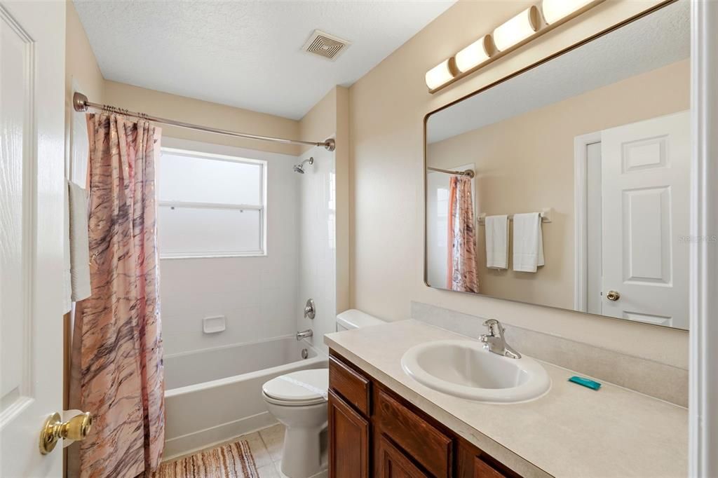 For Sale: $485,000 (6 beds, 5 baths, 2771 Square Feet)