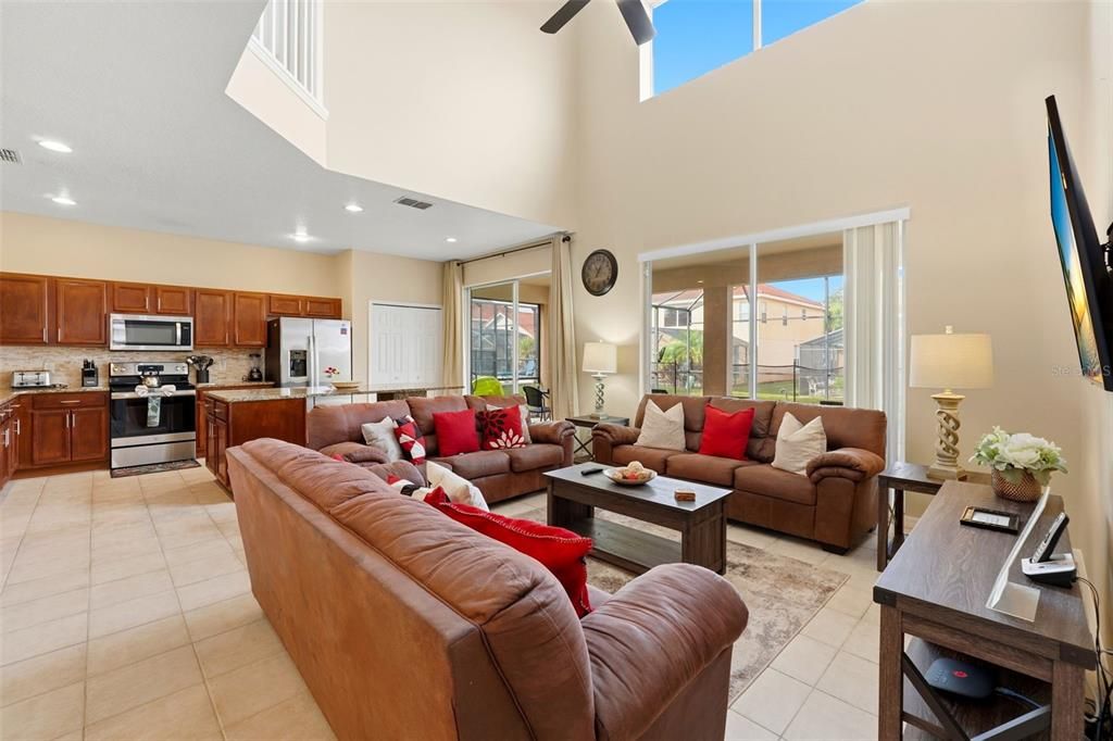 For Sale: $485,000 (6 beds, 5 baths, 2771 Square Feet)