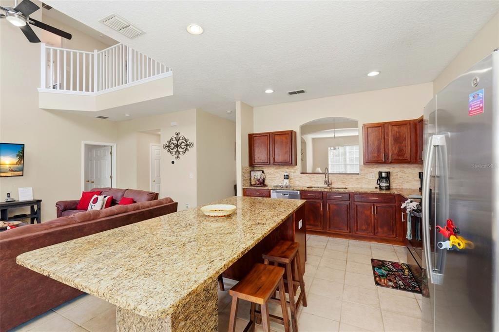 For Sale: $485,000 (6 beds, 5 baths, 2771 Square Feet)