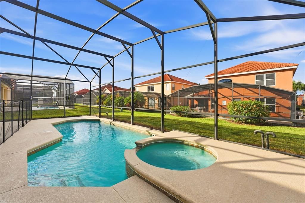 For Sale: $485,000 (6 beds, 5 baths, 2771 Square Feet)