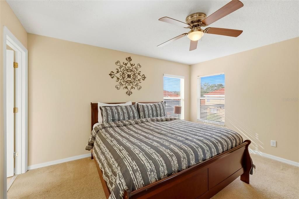 For Sale: $485,000 (6 beds, 5 baths, 2771 Square Feet)