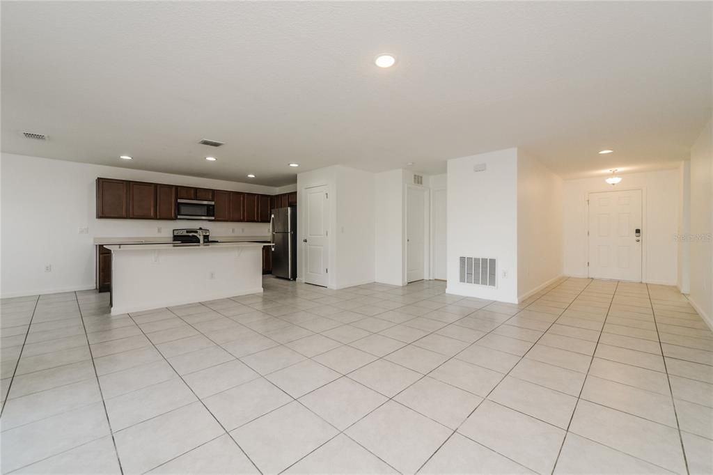 For Sale: $270,000 (4 beds, 2 baths, 1746 Square Feet)