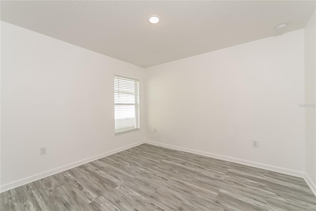 For Sale: $270,000 (4 beds, 2 baths, 1746 Square Feet)