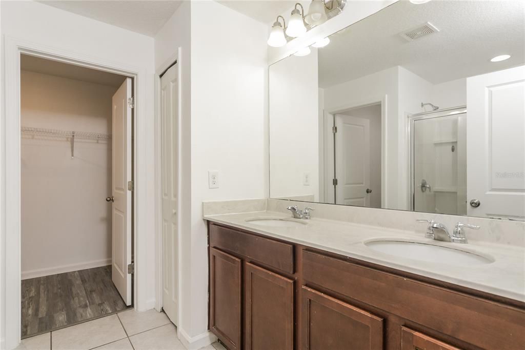 For Sale: $270,000 (4 beds, 2 baths, 1746 Square Feet)