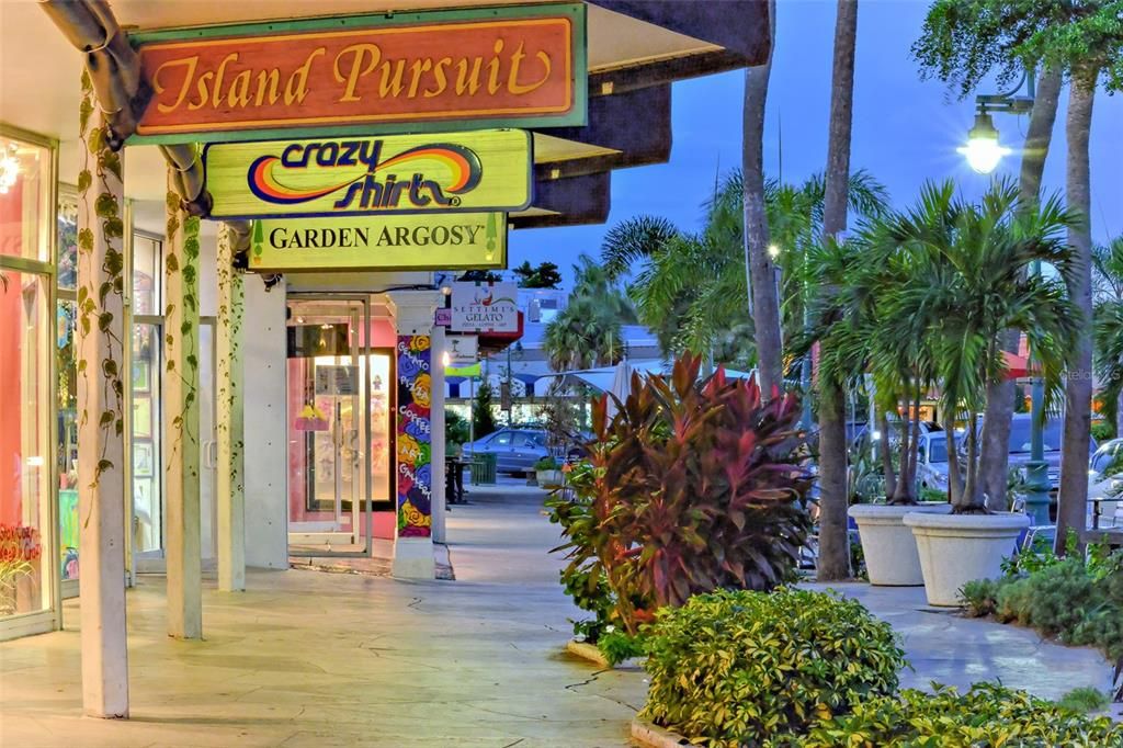 For Sale: $2,350,000 (3 beds, 3 baths, 2272 Square Feet)