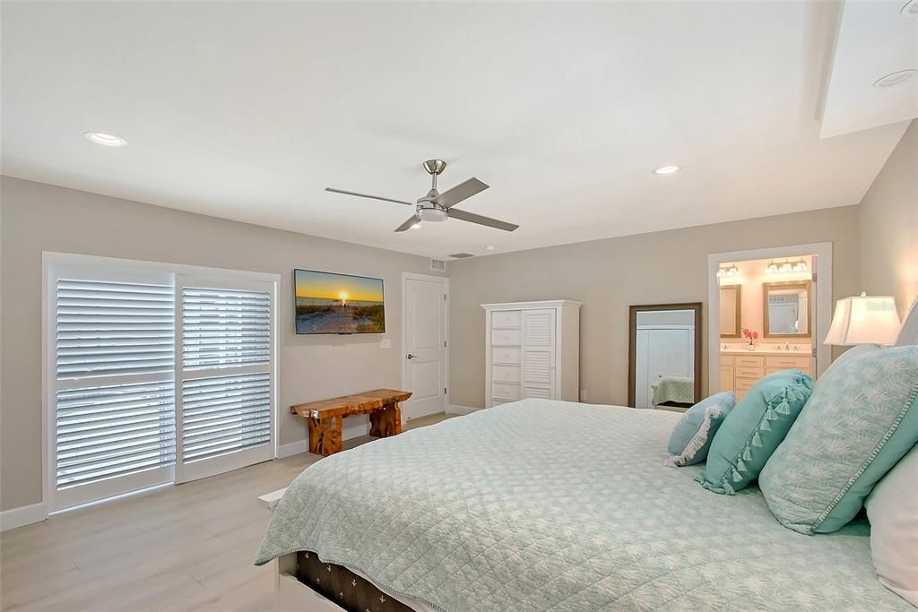 For Sale: $2,350,000 (3 beds, 3 baths, 2272 Square Feet)