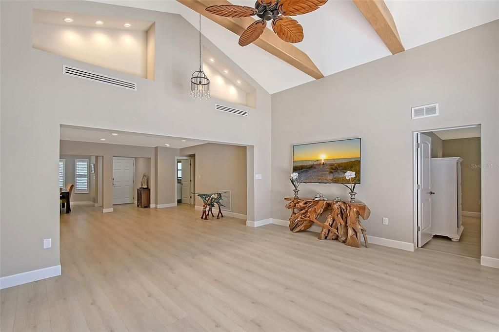 For Sale: $2,350,000 (3 beds, 3 baths, 2272 Square Feet)