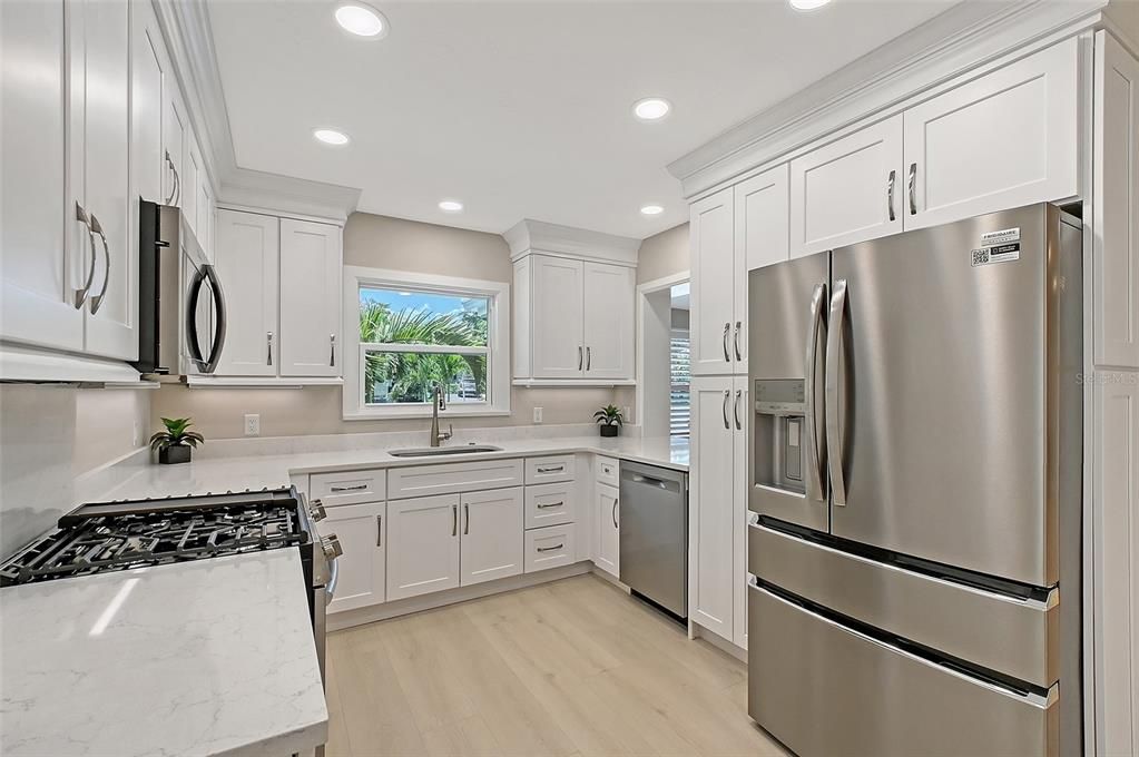 For Sale: $2,350,000 (3 beds, 3 baths, 2272 Square Feet)