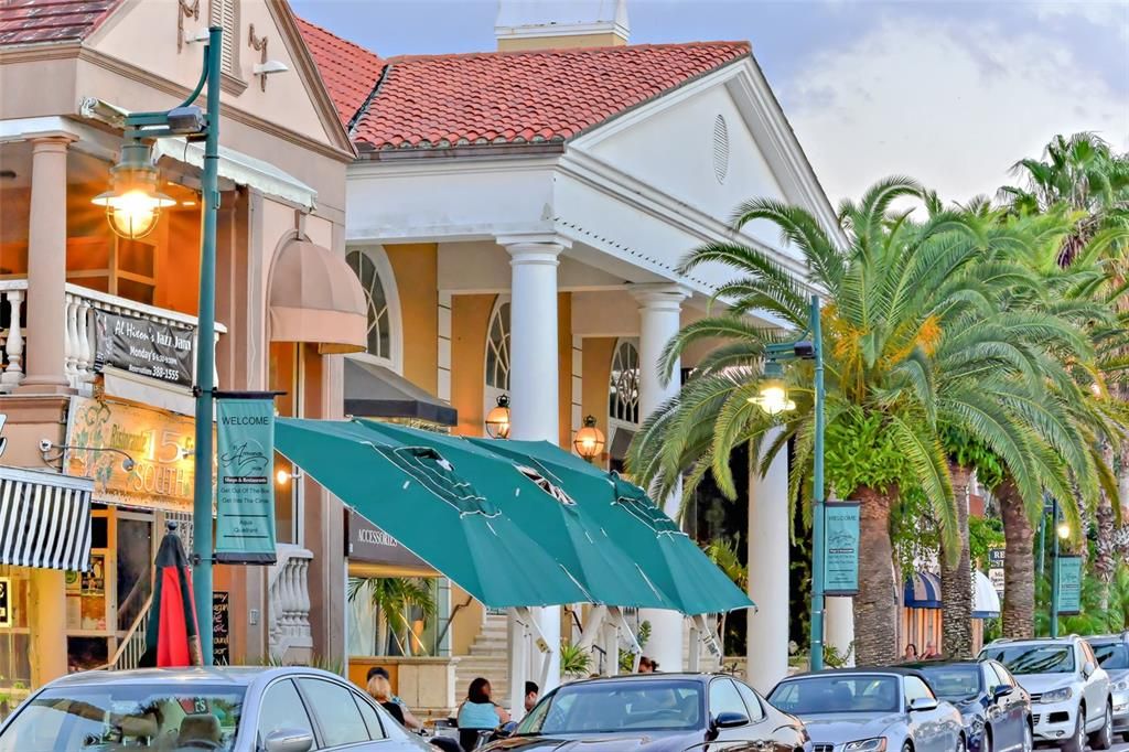 For Sale: $2,350,000 (3 beds, 3 baths, 2272 Square Feet)