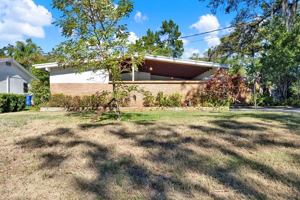 For Sale: $389,900 (3 beds, 2 baths, 1586 Square Feet)