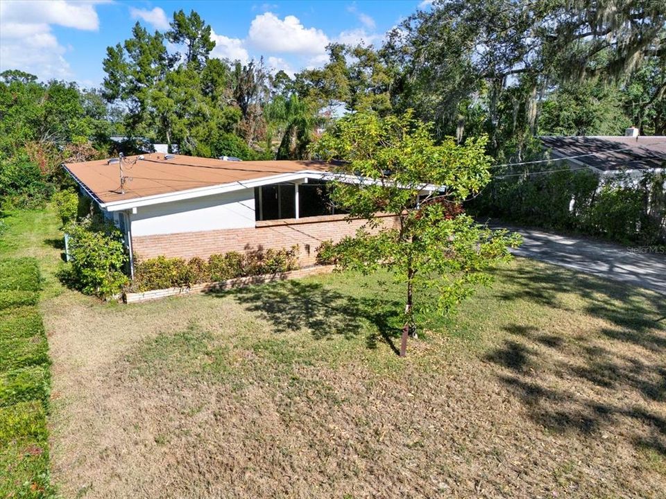 For Sale: $389,900 (3 beds, 2 baths, 1586 Square Feet)