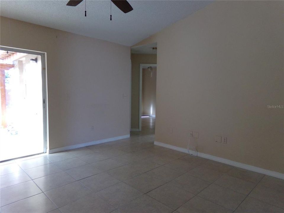 En Venta: $430,000 (3 camas, 2 baños, 1574 Pies cuadrados)