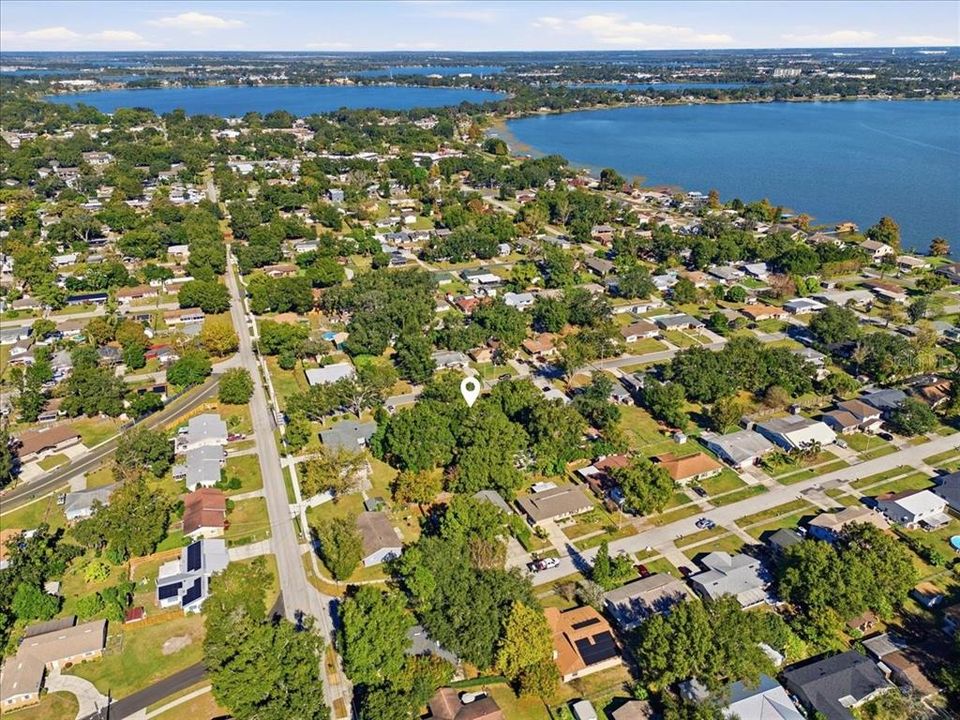 For Sale: $300,000 (3 beds, 2 baths, 1852 Square Feet)