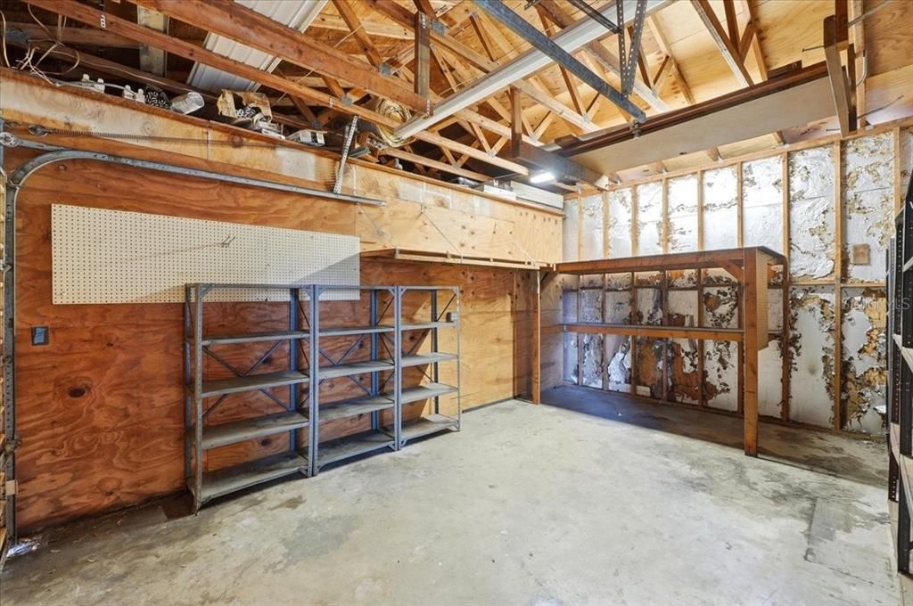 For Sale: $300,000 (3 beds, 2 baths, 1852 Square Feet)