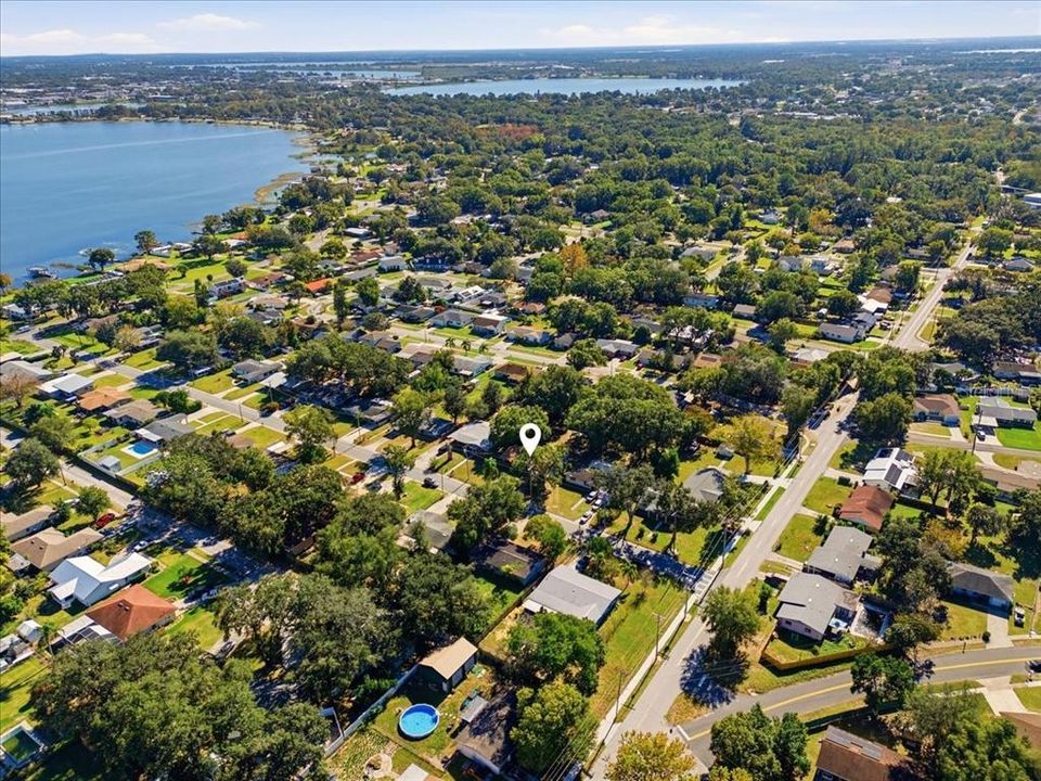 For Sale: $300,000 (3 beds, 2 baths, 1852 Square Feet)