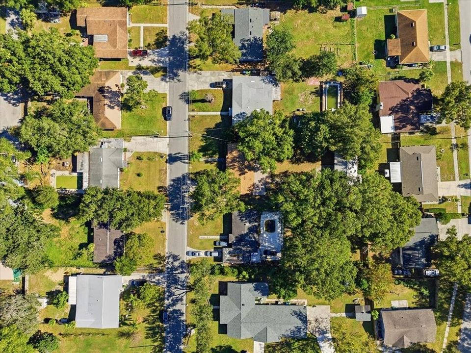 For Sale: $300,000 (3 beds, 2 baths, 1852 Square Feet)