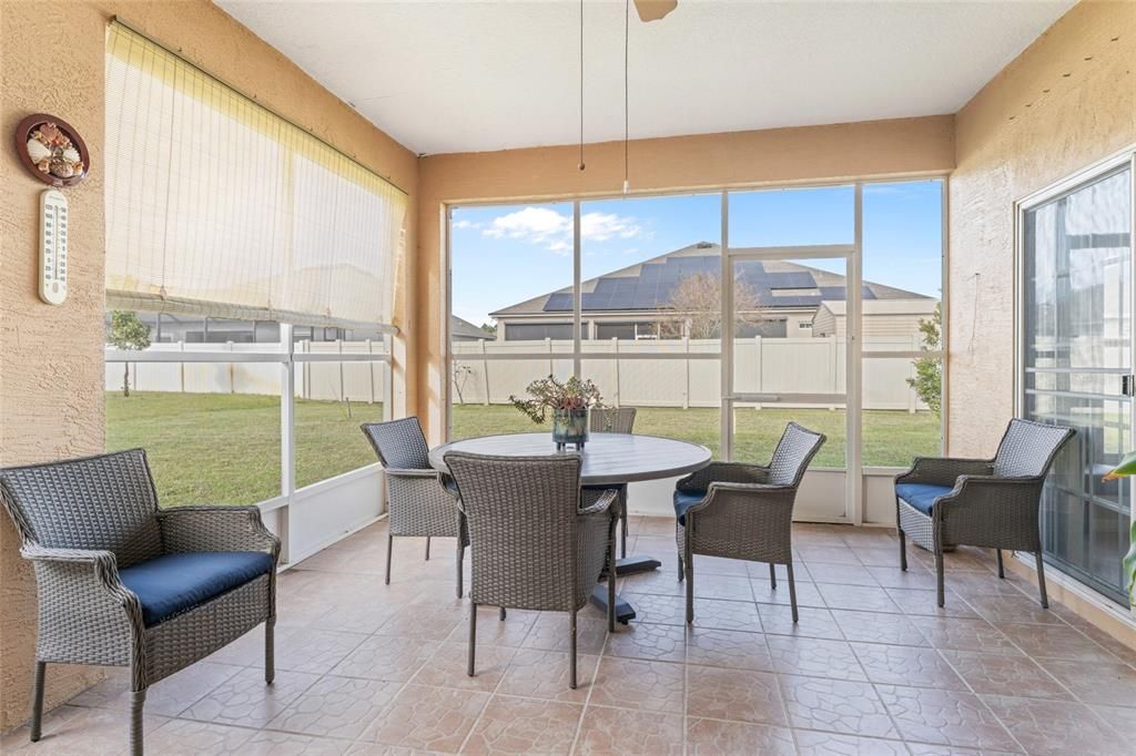 待售: $385,000 (3 贝兹, 2 浴室, 2364 平方英尺)