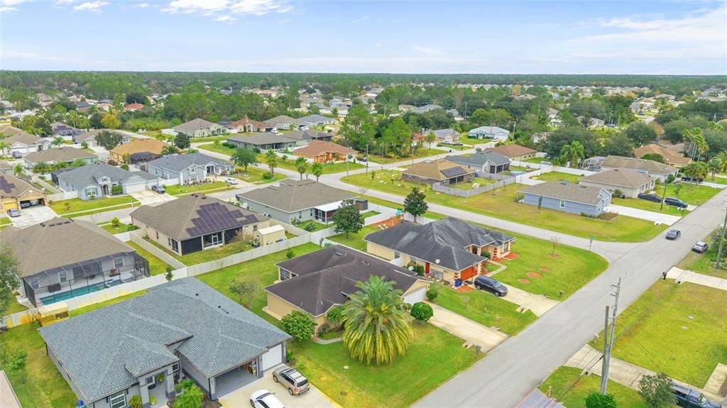 待售: $385,000 (3 贝兹, 2 浴室, 2364 平方英尺)