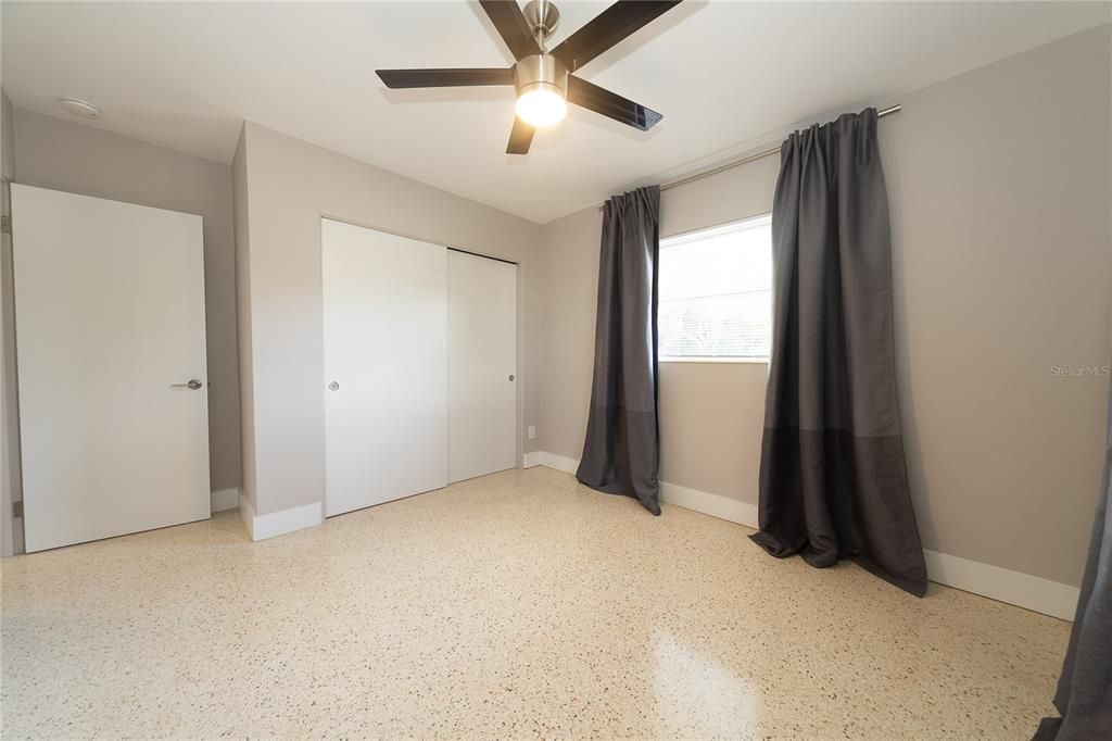 For Rent: $2,450 (2 beds, 2 baths, 800 Square Feet)