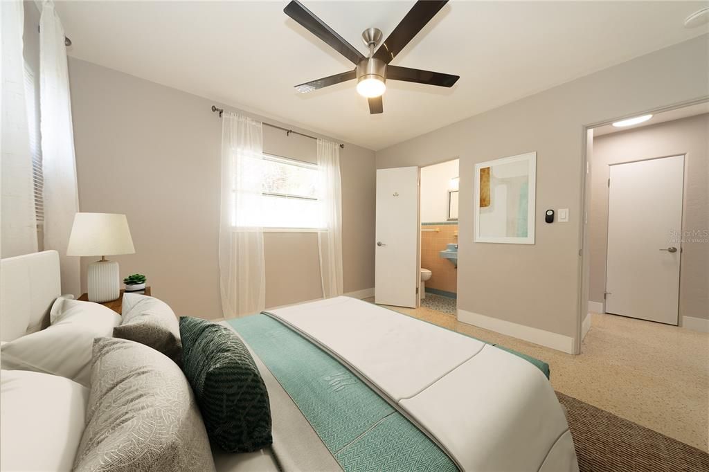 For Rent: $2,450 (2 beds, 2 baths, 800 Square Feet)