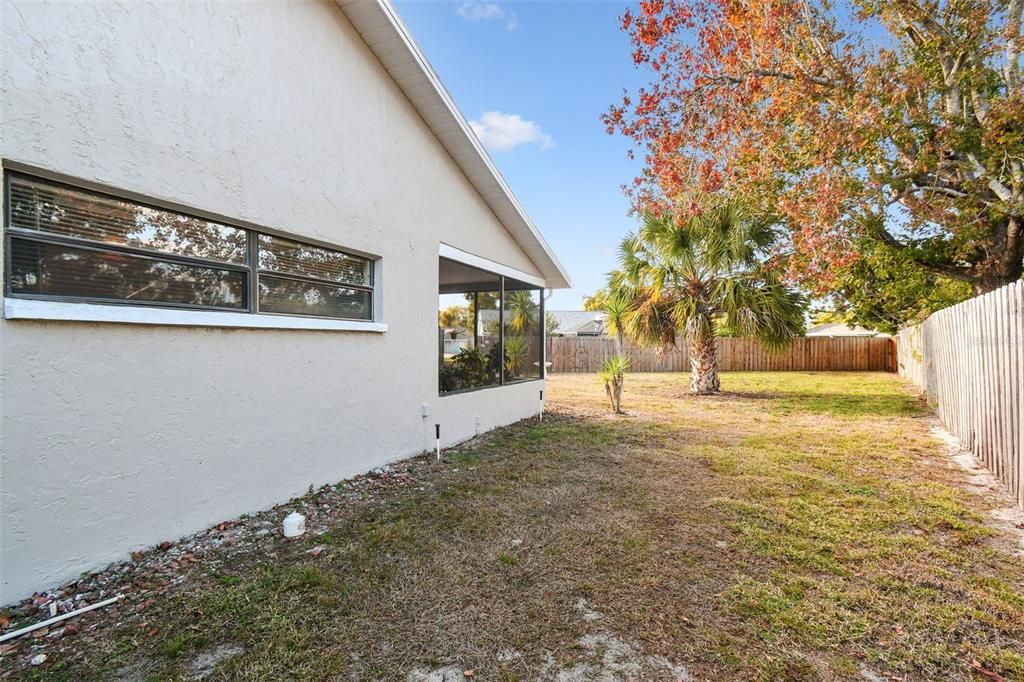 For Sale: $274,900 (2 beds, 2 baths, 1510 Square Feet)