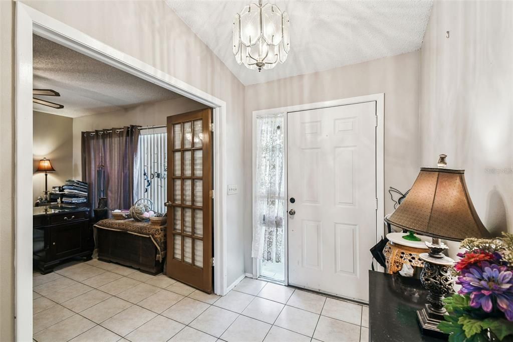 For Sale: $274,900 (2 beds, 2 baths, 1510 Square Feet)