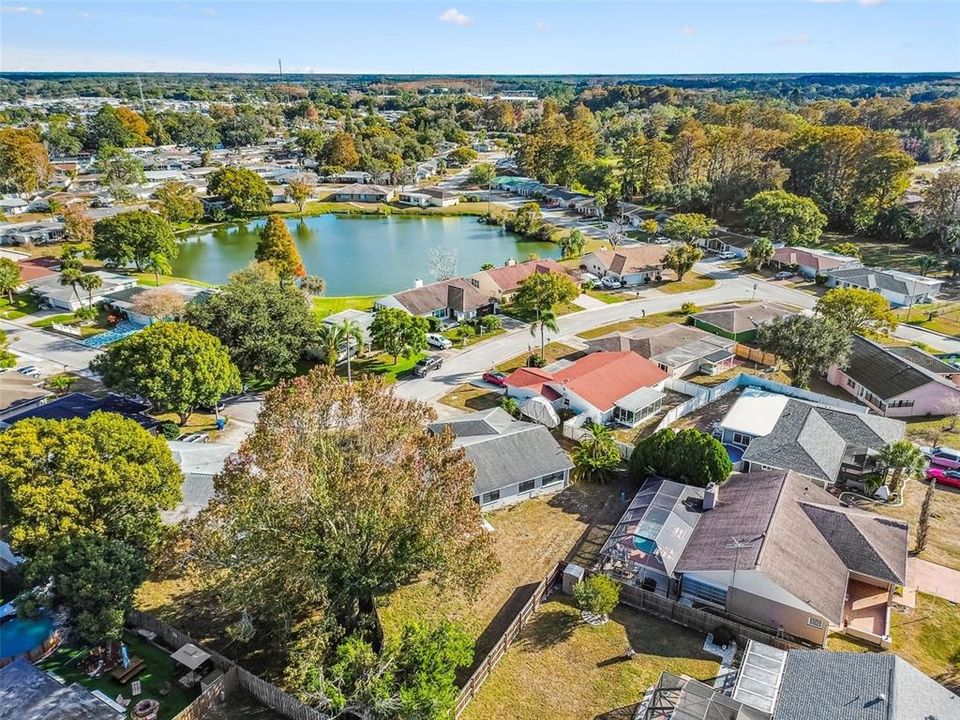 For Sale: $274,900 (2 beds, 2 baths, 1510 Square Feet)