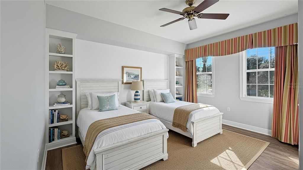 For Sale: $249,900 (3 beds, 2 baths, 1344 Square Feet)